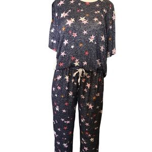 DKNY Ladies Capri  PIJAMA Set Size Medium Pre Owned